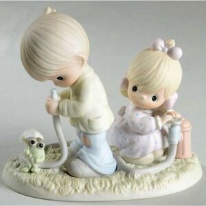 Enesco Precious Moments “There Shall be Showers of Blessings “ figurine